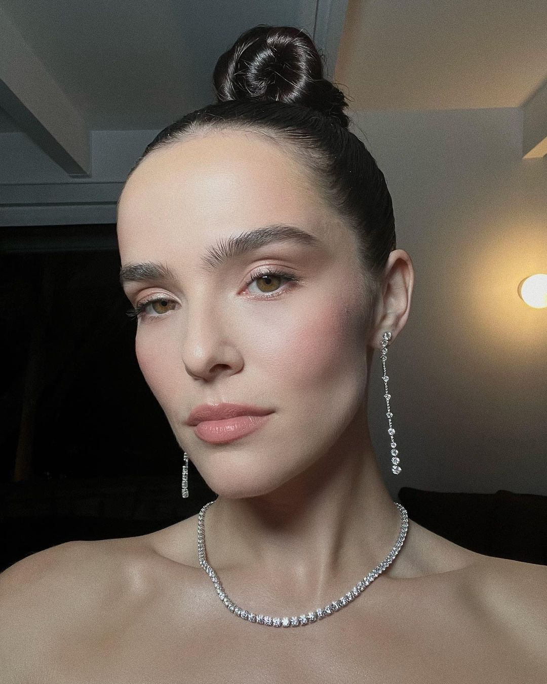 AZD-012.jpg AZD-012.jpg